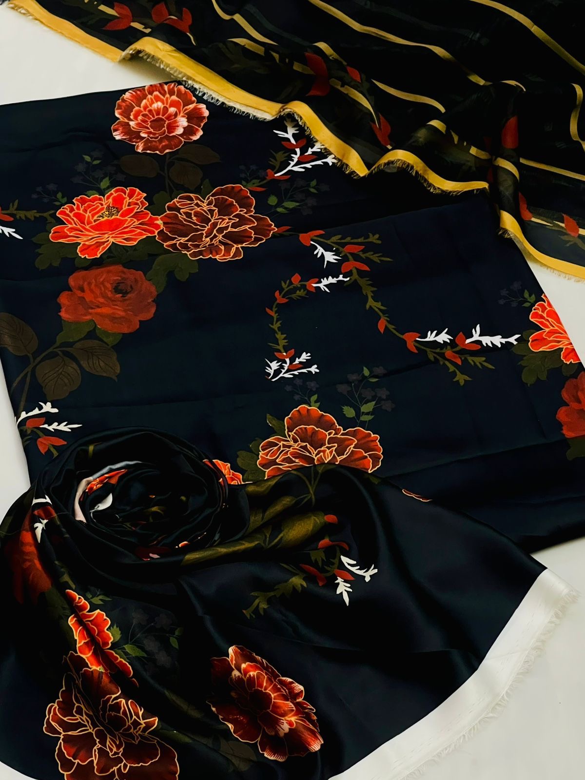 Unstitch Silk 3pc Digital Printed VS-08